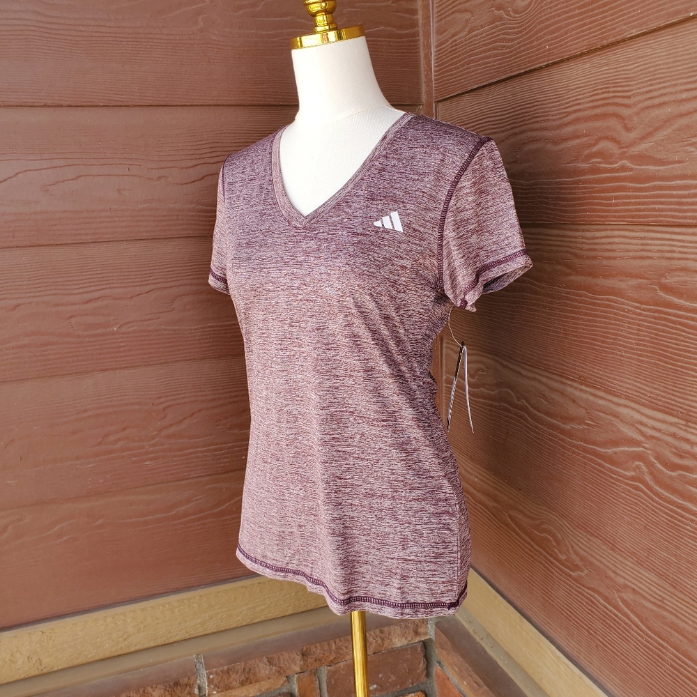 NWT Adidas Women's V-Neck Tech Heather Tee T-Shirt Shadow Fig Size Small - Picture 2 of 16